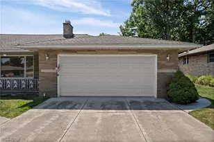 1488 Parkview Dr, Green Hills, OH 44131 - Photo 5