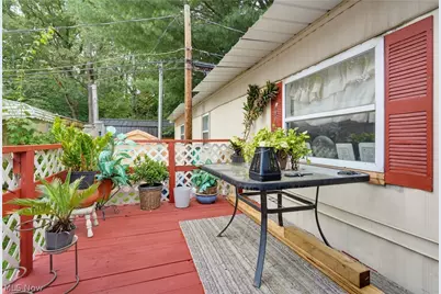 2349 Ivy Way Street NE, Canton, OH 44705 - Photo 3