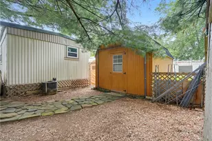 2349 Ivy Wy St NE, Canton, OH 44705 - Photo 5