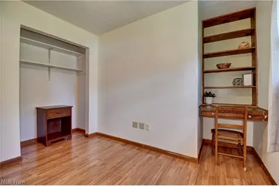 4216 Schumacher Hollow Road SE, New Philadelphia, OH 44663 - Photo 13
