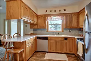 4216 Schumacher Hollow Rd SE, New Philadelphia, OH 44663 - Photo 7