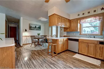 4216 Schumacher Hollow Road SE, New Philadelphia, OH 44663 - Photo 11
