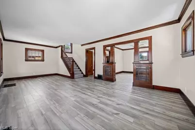 903 W 19th Street, Lorain, OH 44052 - Photo 9