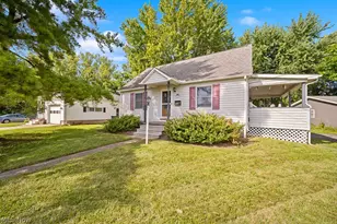 687 Elyria Ave, Amherst, OH 44001 - Photo 3