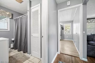 687 Elyria Avenue, Amherst, OH 44001 - Photo 17