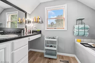 687 Elyria Ave, Amherst, OH 44001 - Photo 27