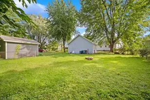 687 Elyria Ave, Amherst, OH 44001 - Photo 9