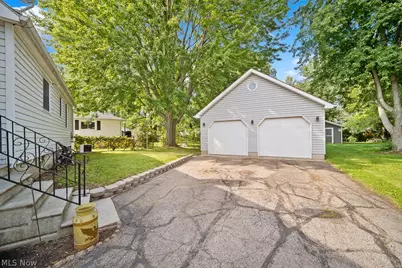687 Elyria Avenue, Amherst, OH 44001 - Photo 7