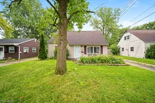 633 Vermont Dr, Lorain, OH 44052 - Photo 3