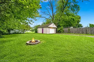 633 Vermont Dr, Lorain, OH 44052 - Photo 7