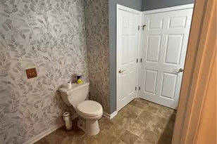 1313 Wynridge Ave, Louisville, OH 44641 - Photo 15