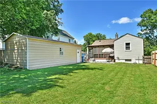 202 Elm St, Struthers, OH 44471 - Photo 35