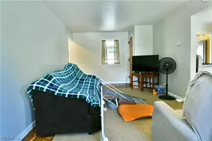 202 Elm St, Struthers, OH 44471 - Photo 7
