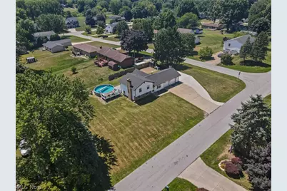 1524 Hightower Drive, Uniontown, OH 44685 - Photo 45