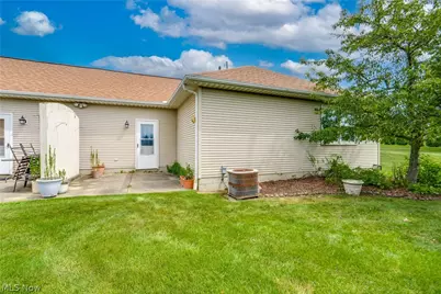 332 W Heatherwood Drive, Barberton, OH 44203 - Photo 19