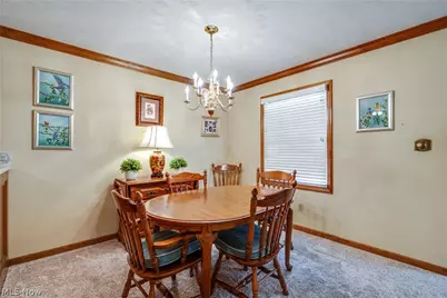 332 W Heatherwood Drive, Barberton, OH 44203 - Photo 9