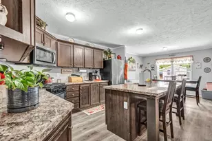 381 Westwoods, Amherst, OH 44001 - Photo 15