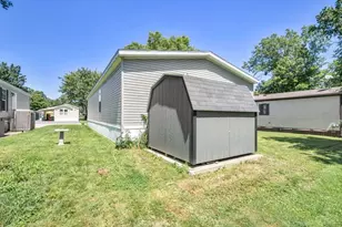 381 Westwoods, Amherst, OH 44001 - Photo 35