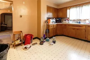 1826 Hamilton Ave, Lorain, OH 44052 - Photo 9