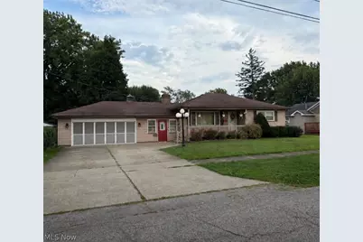 578 Sandusky Street, Conneaut, OH 44030 - Photo 1