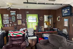 578 Sandusky St, Conneaut, OH 44030 - Photo 3