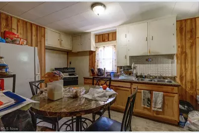 1128 W 19th Street, Lorain, OH 44052 - Photo 11
