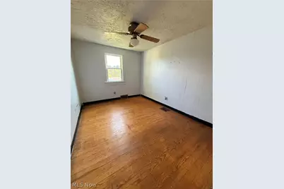 934 Buena Vista Boulevard, Steubenville, OH 43952 - Photo 35