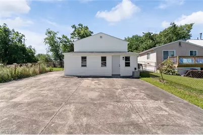 697 Ocean Avenue, Akron, OH 44310 - Photo 25