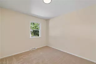 697 Ocean Ave, Akron, OH 44310 - Photo 11
