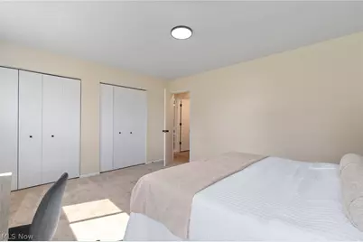 697 Ocean Avenue, Akron, OH 44310 - Photo 9