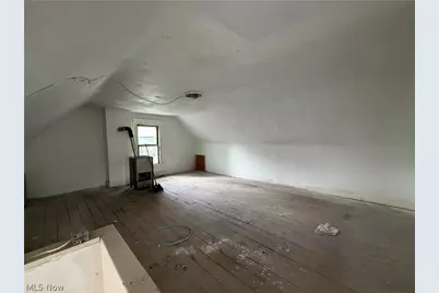 10708 Grantwood Avenue, Loveland, OH 44108 - Photo 13