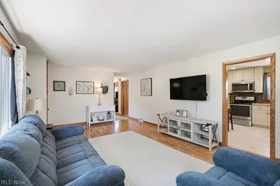 1215 Lincoln Avenue, Cuyahoga Falls, OH 44223 - Photo 5