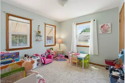 1215 Lincoln Avenue, Cuyahoga Falls, OH 44223 - Photo 11