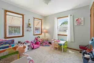 1215 Lincoln Ave, Cuyahoga Falls, OH 44223 - Photo 11