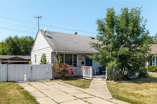 15806 Eleanore Dr, Loveland, OH 44135 - Photo 1