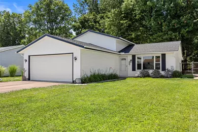 3902 Oxford Drive, Lorain, OH 44053 - Photo 1