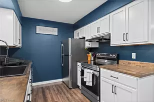 3902 Oxford Dr, Lorain, OH 44053 - Photo 11