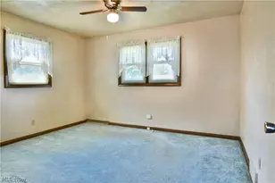 179 E Cir View Dr, New Middletown, OH 44442 - Photo 17
