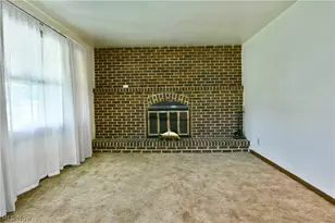 179 E Cir View Dr, New Middletown, OH 44442 - Photo 11