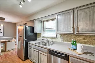 2808 Lynne Rd, Green, OH 44312 - Photo 9