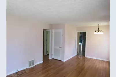 2461 23rd Street, Cuyahoga Falls, OH 44223 - Photo 3