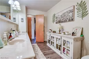 439 E 305th St, Willowick, OH 44095 - Photo 17