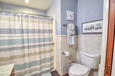 439 E 305th Street, Willowick, OH 44095 - Photo 21
