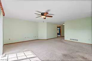 2644 Canaan Dr, Uniontown, OH 44685 - Photo 5