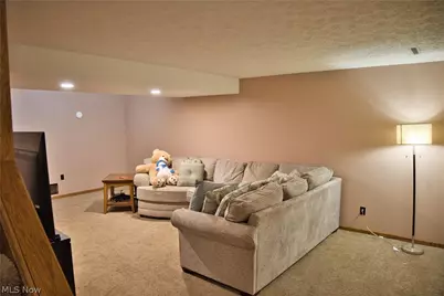 2758 Parkplace Drive, Uniontown, OH 44685 - Photo 25