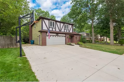 1470 Hawthorne Drive, Vermilion, OH 44089 - Photo 3