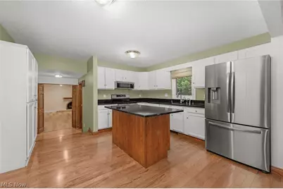 1470 Hawthorne Drive, Vermilion, OH 44089 - Photo 11