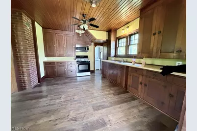 370 E Under Ridge Road, Conneaut, OH 44030 - Photo 5