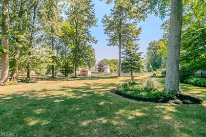 7633 Debonaire Drive, Mentor, OH 44060 - Photo 33