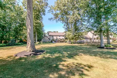 7633 Debonaire Drive, Mentor, OH 44060 - Photo 31